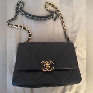 Chanel 19 Black Leather Shoulder Bag with Chain